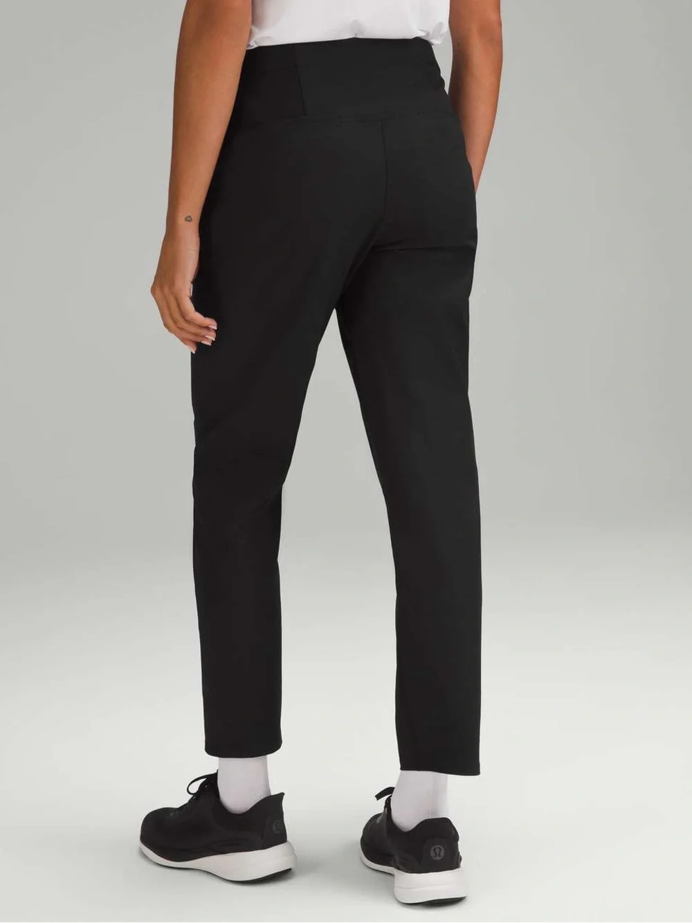 Lululemon Warpstreme Multi-Pocket Mid-Rise Golf Pant 28